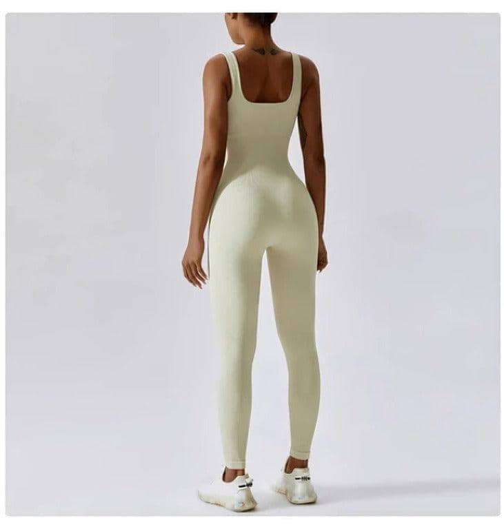 Combinaison de sport à encolure carrée - UNIVERSPORT